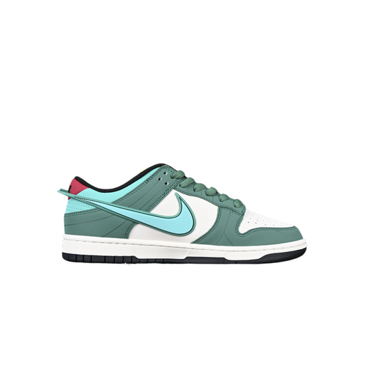 SB DUNK LOW WHITE BLUE GREEN